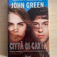 Libro “Città di carta” di John Green