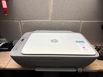 Stampante HP DEDKJET 2700 bianco nero e colori