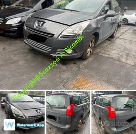 Peugeot 5008 anno 2011 per ricambi Fi