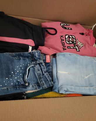 Scatolone abiti bambina 3/4 anni