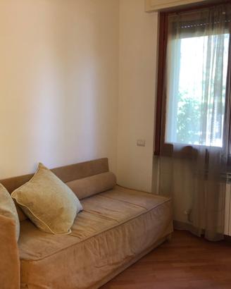 Camere in villa a Siziano single doppie