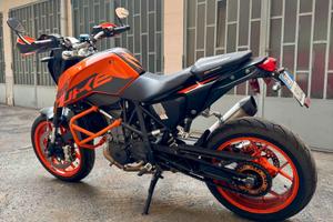 KTM DUKE 690 - 21500km