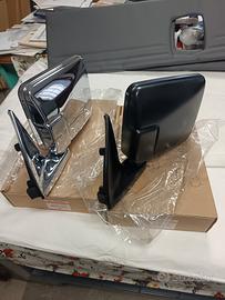 Specchi retrovisori esterni sx.  Mitsubishi L200