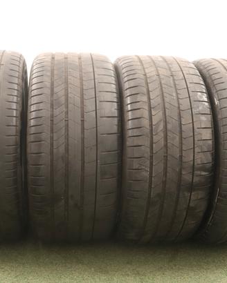Gomme Pirelli Pzero 245 40 20 275 35 20 estate