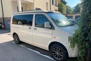 T5 Caravelle con tetto a soffietto