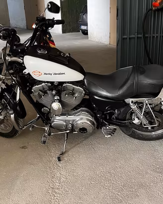 Harley Davidson 883 sportster