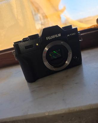 Solo corpo Fujifilm X-T20 NO EVF+Accessori