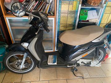 Scooter Piaggio liberty 4tempi pezzi di ricambio