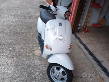 Piaggio Vespa 50 ET2 - 2001