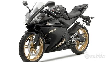 Yamaha YZF R125 - 2011 nera e oro