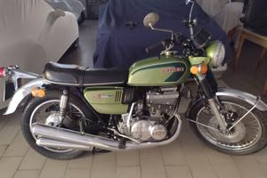 SUZUKI GT 550