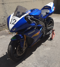 Yamaha r1 2008 pronto pista