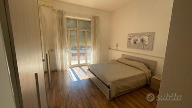 Appartamento con 4 camere e 4 servizi - Arredato