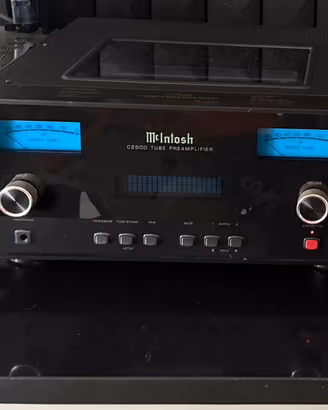 Preamplificatore Mcintosh C2500