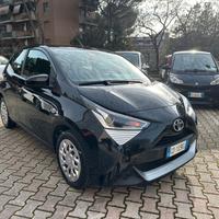 Toyota Aygo Connect x-play 11/20 km. 26137