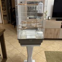 Gabbia con piedistallo