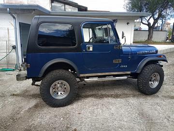 Auto storica completamente ristrutturata