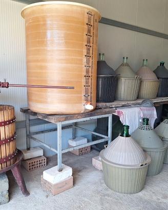 ATTREZZATURA PER VINO