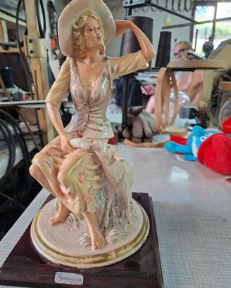 scultura vintage  Miriam  Valentino 
