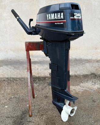 Fuoribordo Yamaha 25 cv