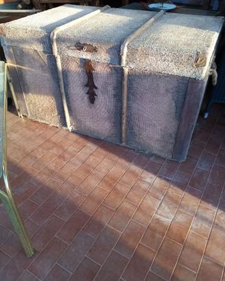 baule cassapanca in legno
