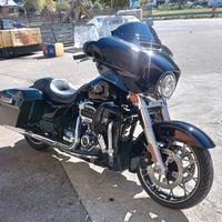 Harley davidson street glide