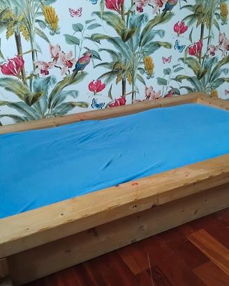 lettino montessori artigianale in legno