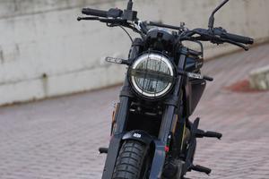 Husqvarna Svartpilen 125 - 2024