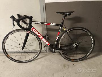 bicicletta da corsa carbonio