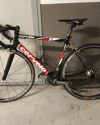 bicicletta da corsa carbonio