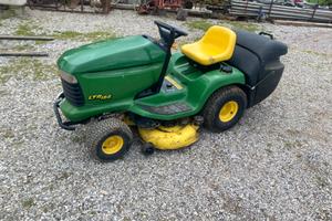 Trattorino taglierba johndeer