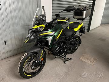 Moto Benelli TRK 702 X