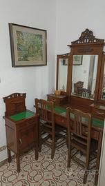 TRITTICO DI FINE OTTOCENTO, CON TOLETTA.