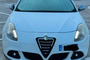 Alfa Giulietta 1.6 JTDM anno 2010 - km 218.000