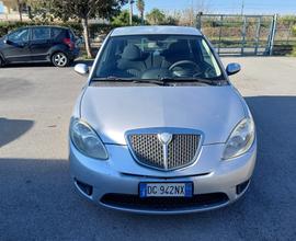 Lancia Ypsilon 1.3 MJT 75 CV Oro Bianco