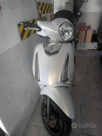 scooter Yamaha 125 delihe
