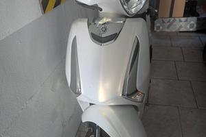scooter Yamaha 125 delihe