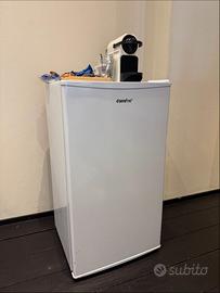 Frigorifero COMFEE 93L bianco – compatto da uffici