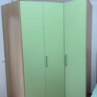 Armadio con ante scorrevoli