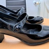 scarpa Bata elegante comoda 40 lucida