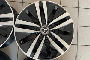 Cerchi in lega 17 originali mercedes  A B CLA