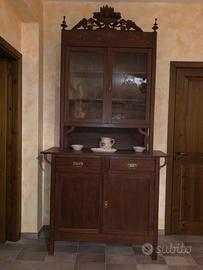 Credenza vetrina d’epoca in legno