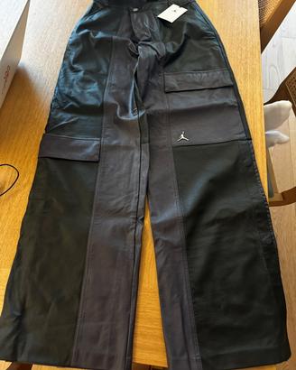Pantaloni Jordan Nike neri pelle