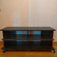 Mobile TV con rotelle 