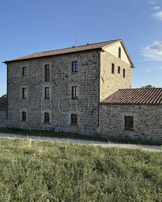 Appartamento di 320 m² con più di 5 locali e posto