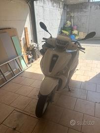 Piaggio Medley 125 - 2022