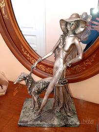 Scultura Santini - Donna con levriero