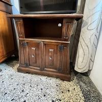 Mobile in arte povera porta tv in arte povera