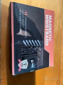 Polsiera magnetica portaviti e utensili