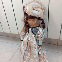 Bambola in stile vintage – Elegante e raffinata